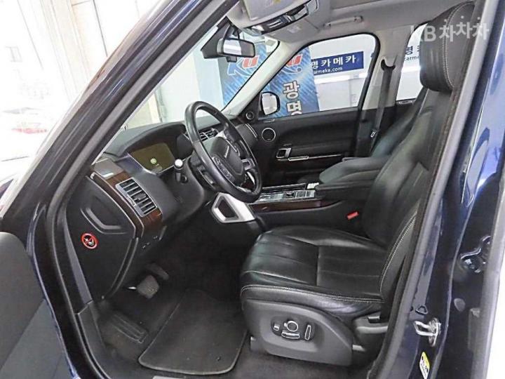 Land Rover Range Rover New 4.4 SDV8 Vogue SE 405 6