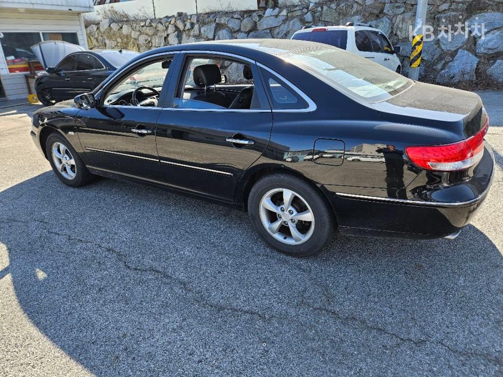 Hyundai Grandeur — miniaturë 4