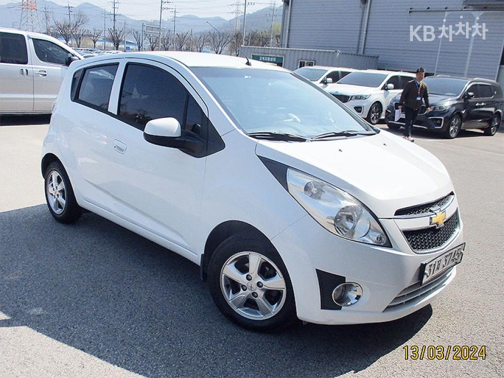 Chevrolet Spark — miniaturë 3