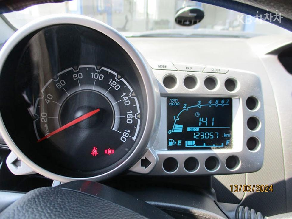 Chevrolet Spark — miniaturë 10