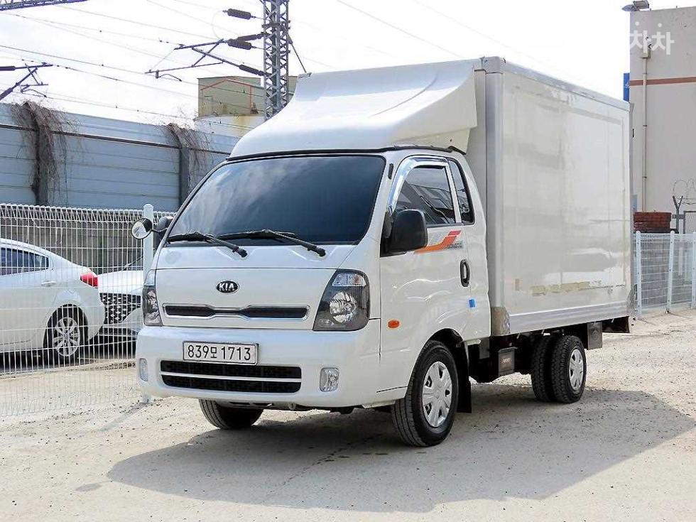 2019 - kia bongo iii