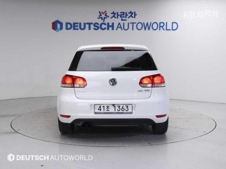 Volkswagen Golf 2.0 TDI MK6 2009-2013 5