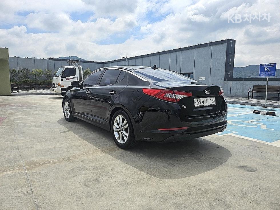 2011 - kia k5