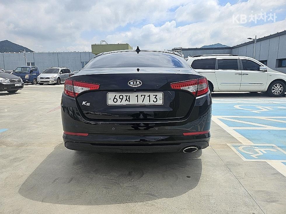2011 - kia k5