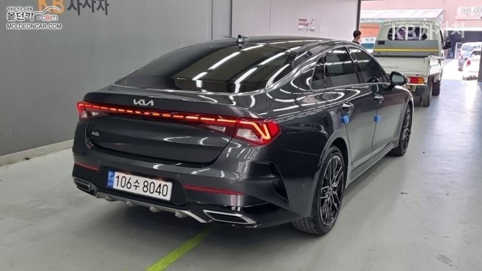 2023 - kia k5