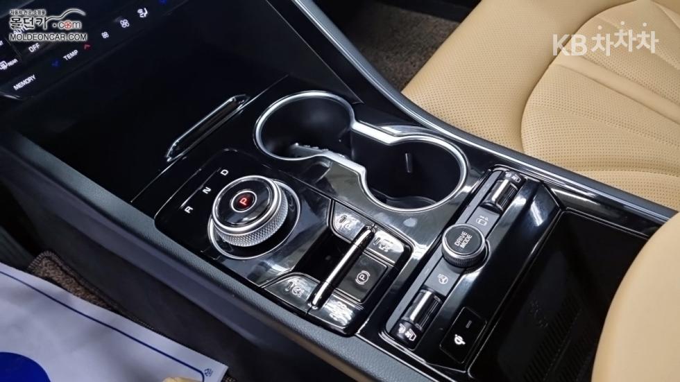 2023 - kia k5