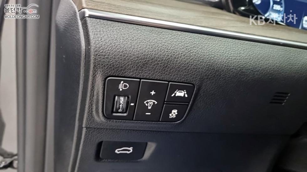2023 - kia k5