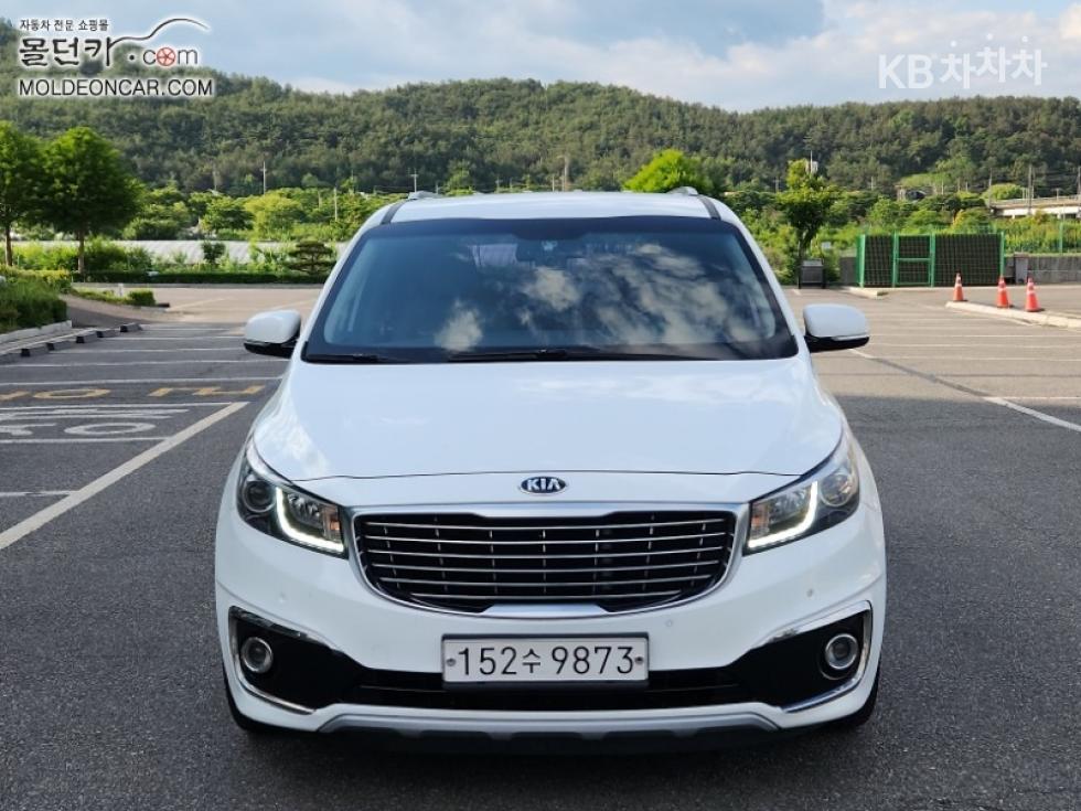 2017 - kia carnival