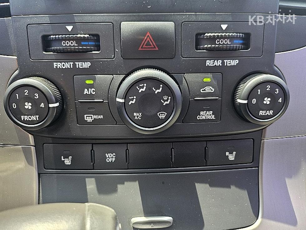 2012 - kia carnival