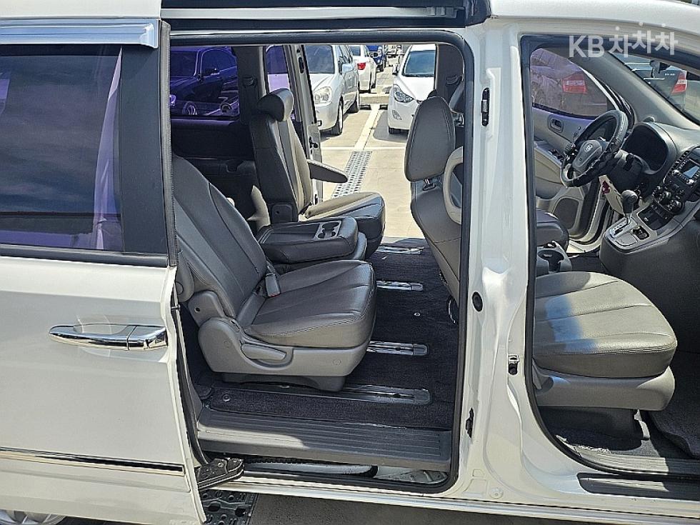 2012 - kia carnival