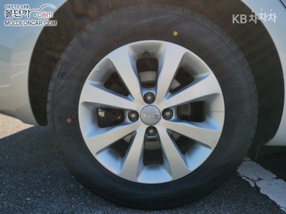 2014 - kia pride