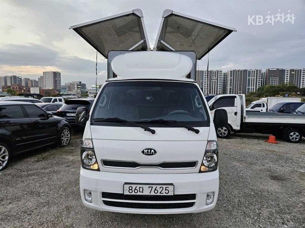 2015 - kia bongo iii
