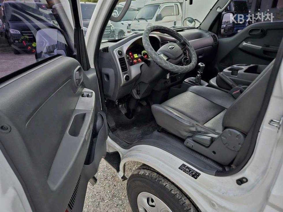 2015 - kia bongo iii