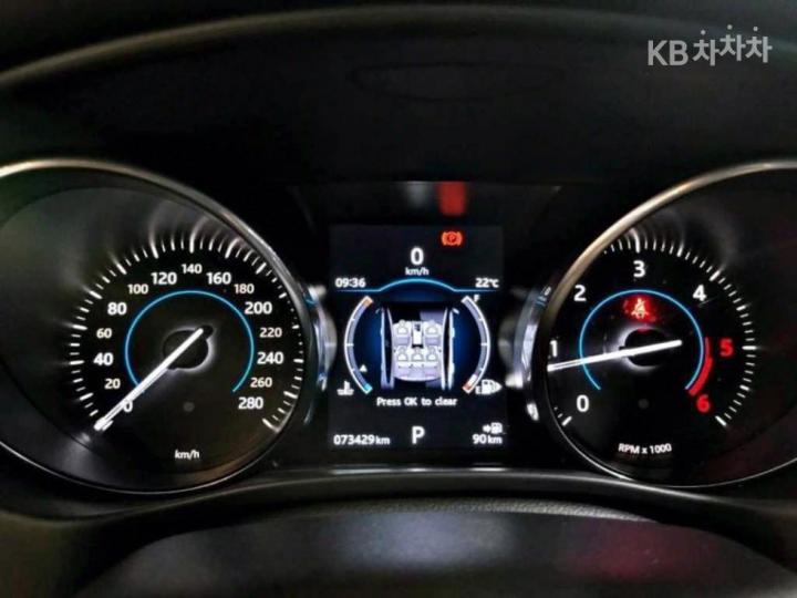 Jaguar XE 2.0 Diesel PRESTIGE 9