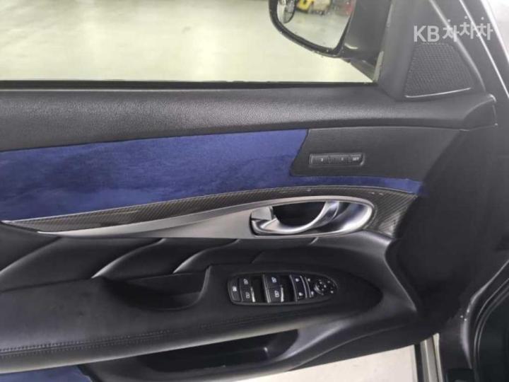 Infiniti M M37 Premium Y51 8