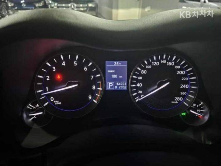 Infiniti M M37 Premium Y51 10