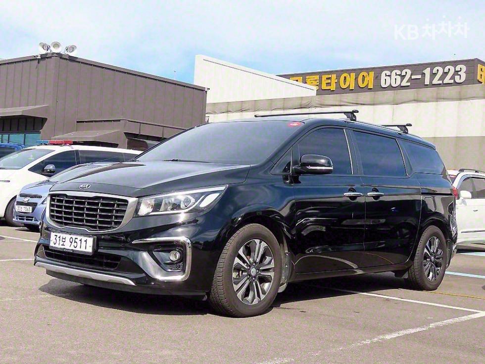 2019 - kia carnival