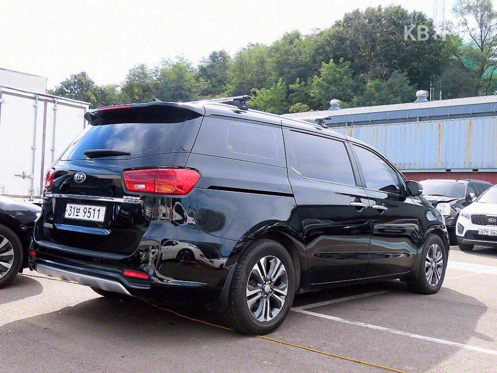 2019 - kia carnival
