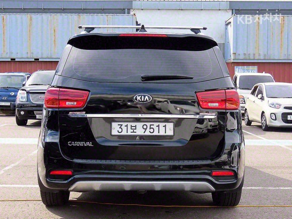 2019 - kia carnival