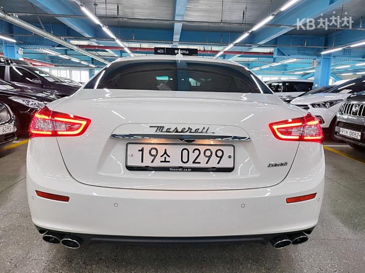 Maserati Ghibli 3.0 Sport 4