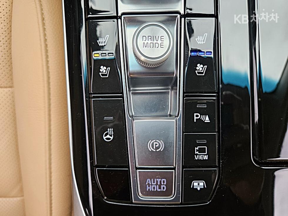 2020 - kia k7
