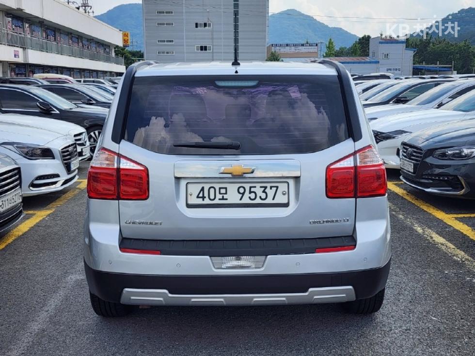 Chevrolet Orlando — miniaturë 3