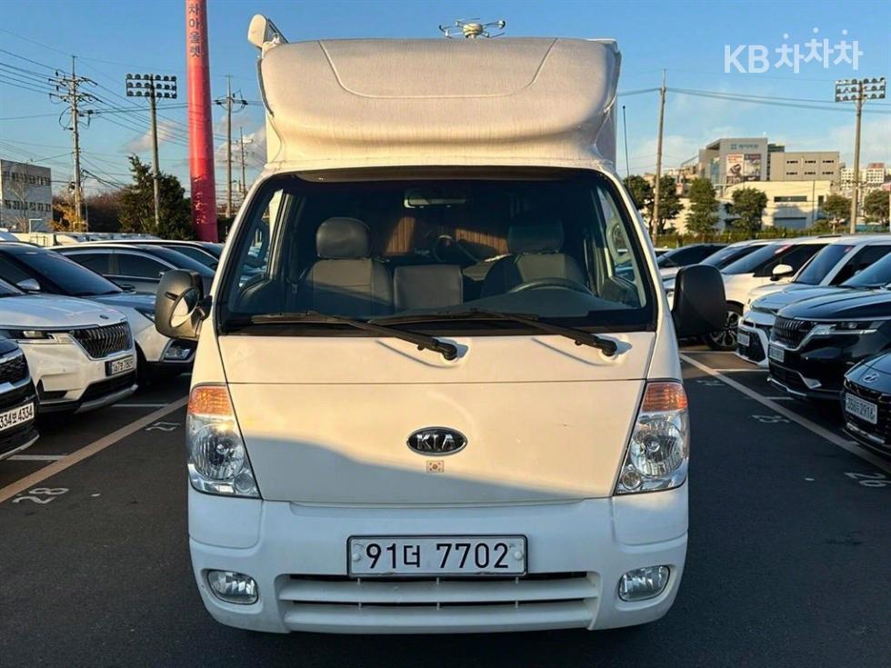 2010 - kia bongo iii