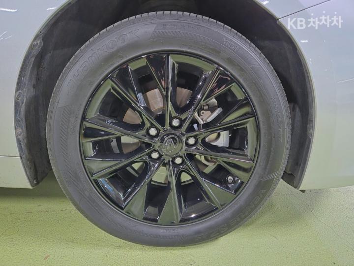 Lexus ES New 300h Executive 10