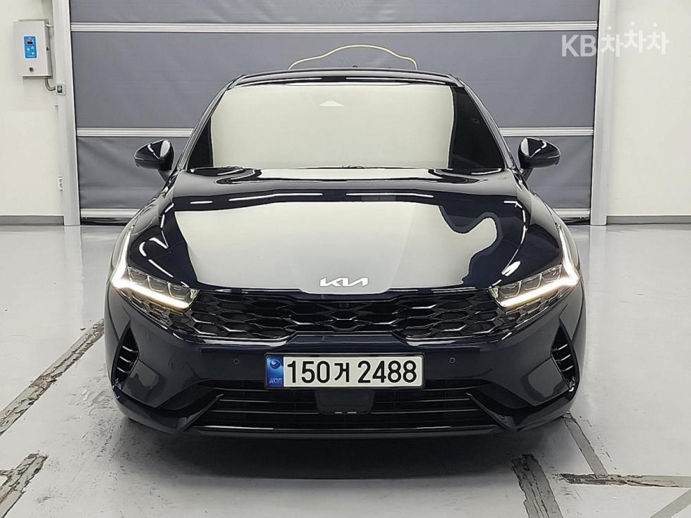 2022 - kia k5