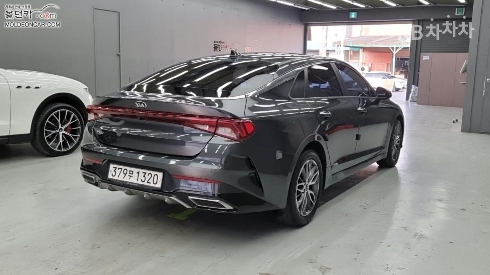 2020 - kia k5