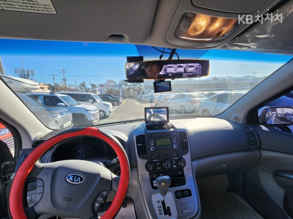 2012 - kia carnival