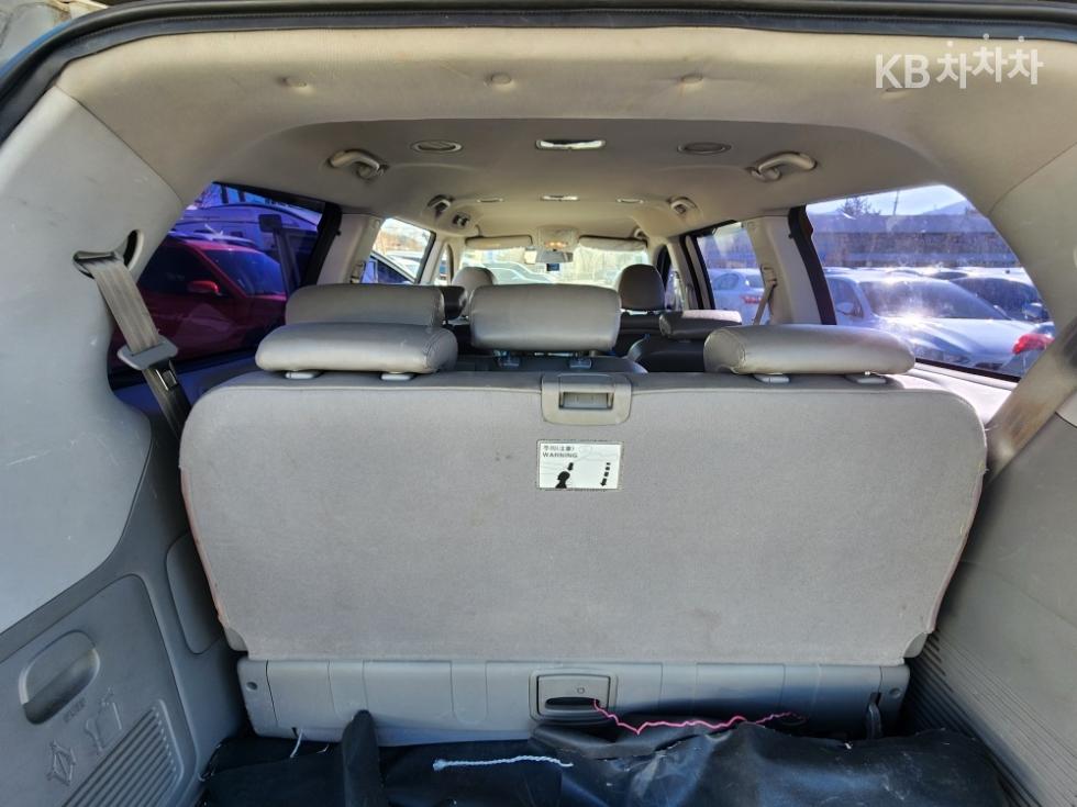 2012 - kia carnival