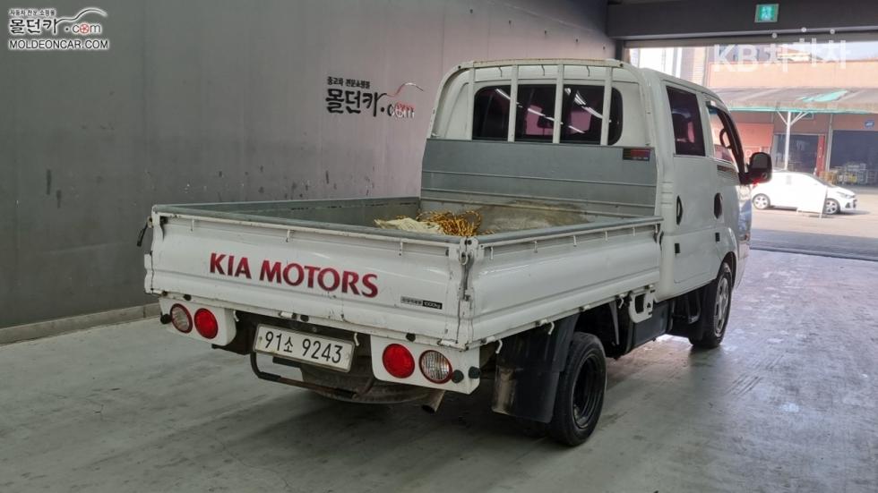 2016 - kia bongo iii