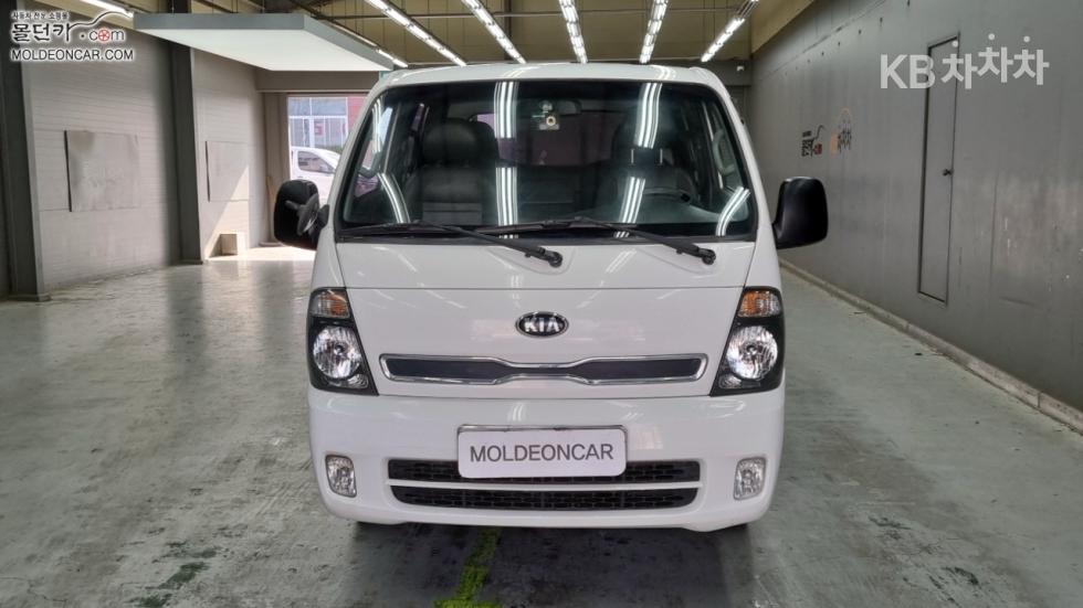 2016 - kia bongo iii