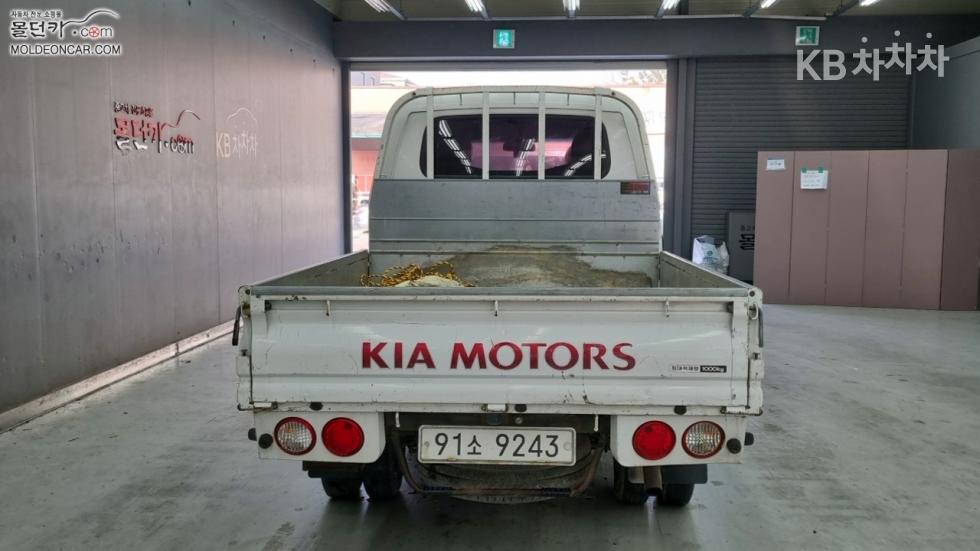 2016 - kia bongo iii