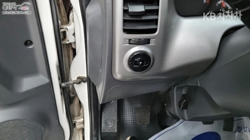 2016 - kia bongo iii