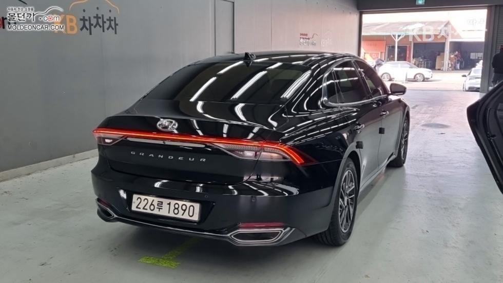 Hyundai Grandeur — miniaturë 2