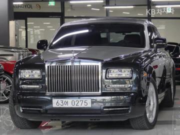 Rolls-Royce Phantom 6.7 V12 EWB — foto 1