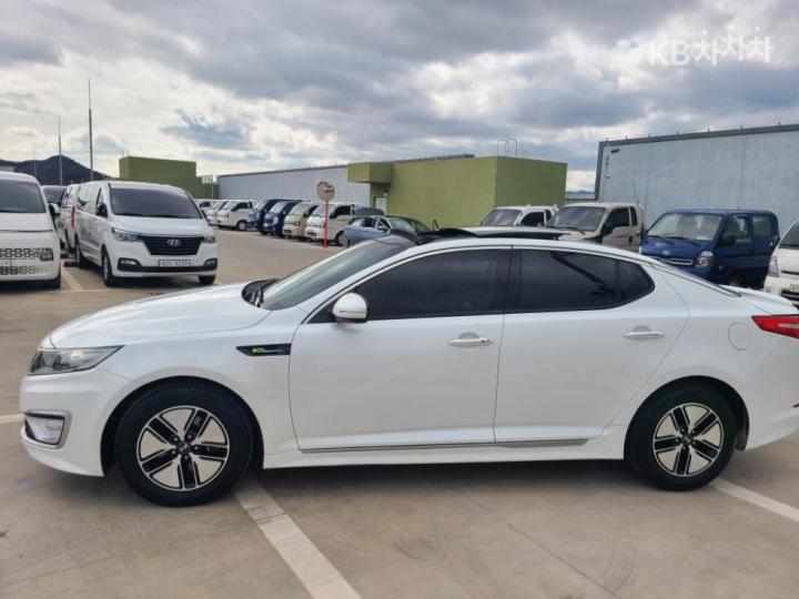 Kia K5 Hybrid Luxury 9