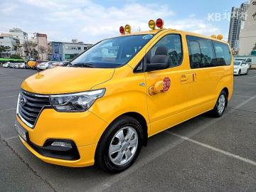 Hyundai Starex LPi 어린이버스 15인승 — foto 1