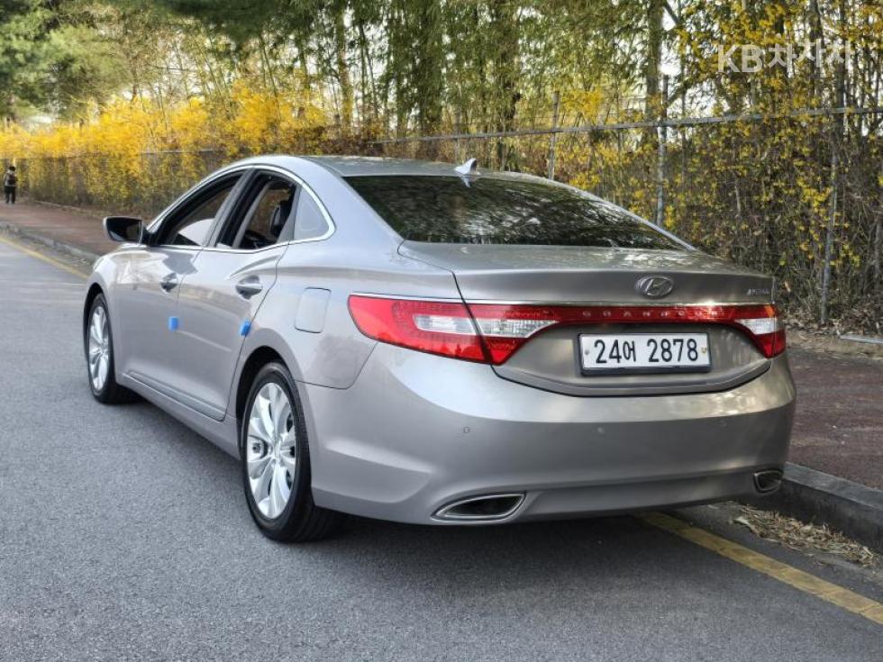 Hyundai Grandeur — miniaturë 6