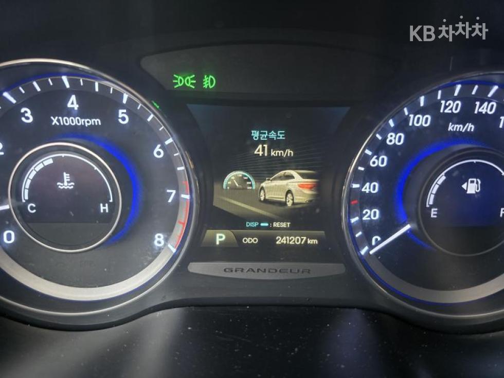Hyundai Grandeur — miniaturë 13