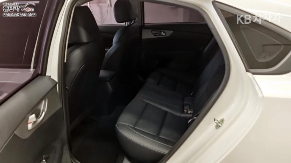 2021 - kia k3