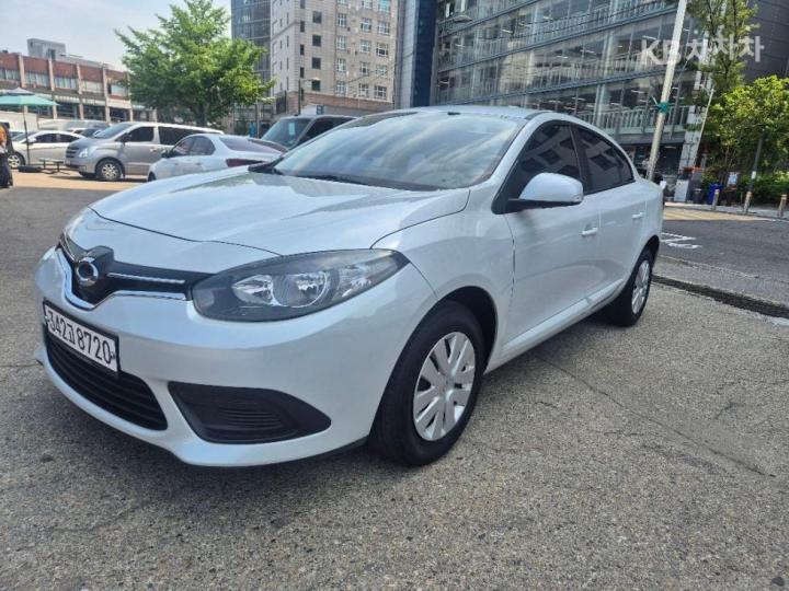 Renault SM3 Neo PE 3