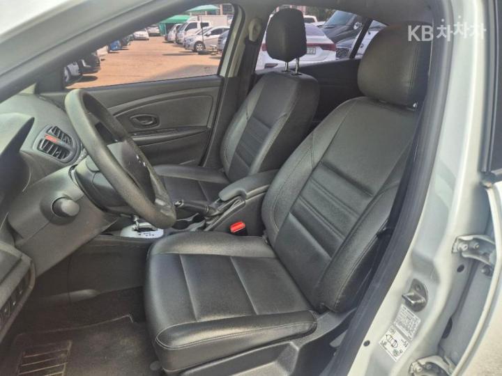 Renault SM3 Neo PE 10