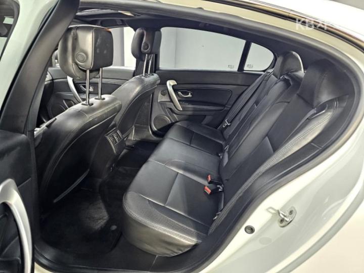 Renault SM5 New Platinum SE Art 10