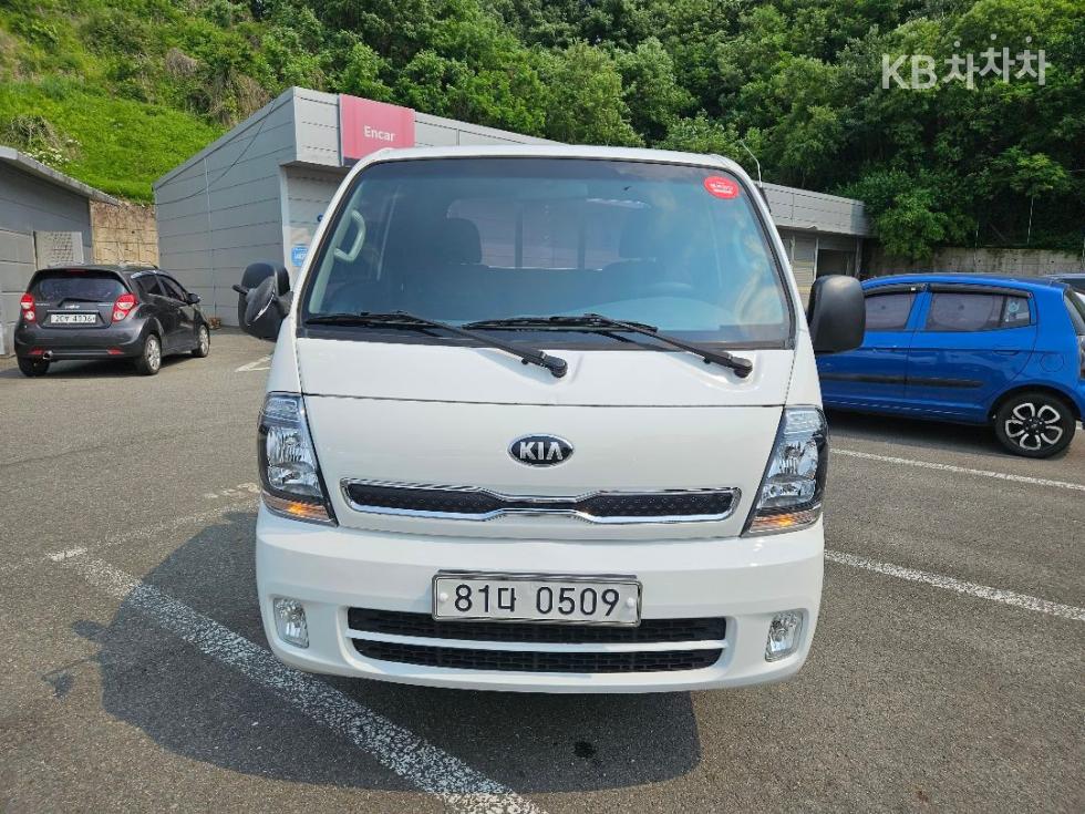 2020 - kia bongo iii