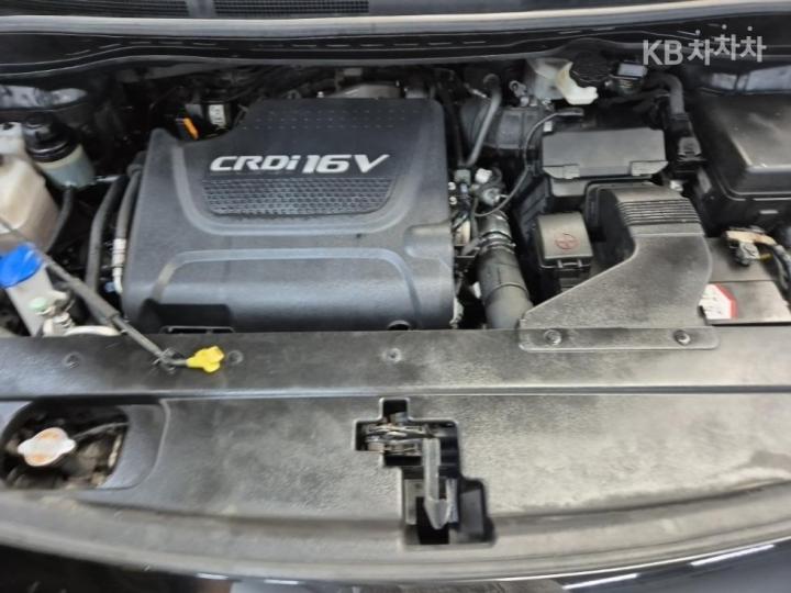 Kia Carnival 2.2 Diesel Limousine President 5