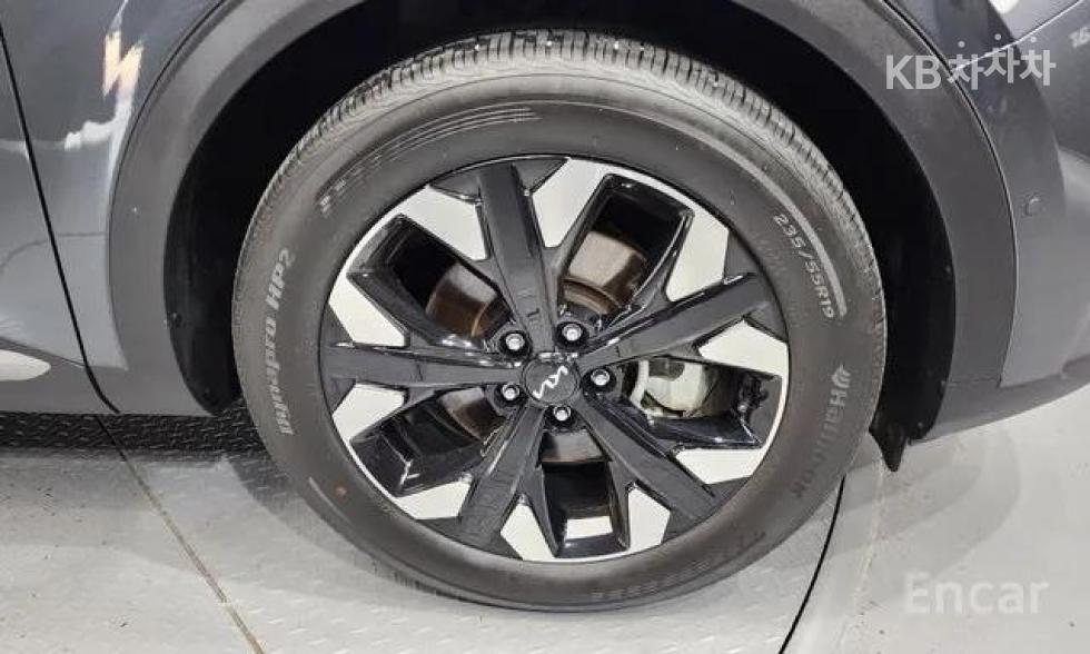 2023 - kia sportage