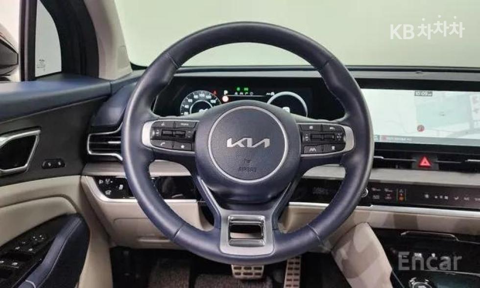 2023 - kia sportage